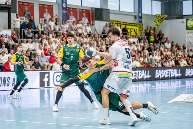 2 Handball Bundesliga TV Hüttenberg VfL Eintracht Hagen, 27 09 25 Luca Richter VfL Eintracht Hagen, 77 , Tilman Pröhl VfL Eintracht Hagen, 9 , Hendrik Schreiber TV Hüttenberg, 51 2 Handball Bundesliga TV Hüttenberg VfL Eintracht Hagen Hüttenberg, 27 09 25 Copyright: xBEAUTIFULxSPORTS Roeczeyx