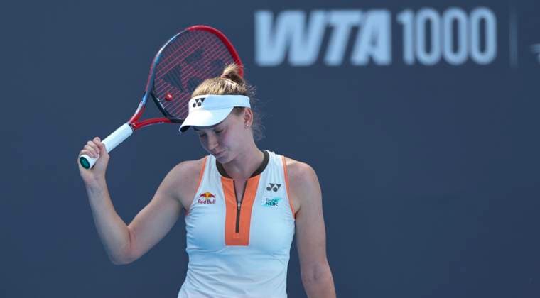 (250928) -- BEIJING, Sept. 28, 2025 -- Elena Rybakina reacts during the women s singles third round match between Elena Rybakina of Kazakhstan and Eva Lys of Germany at 2025 China Open tennis tournament in Beijing, China, Sept. 28, 2025. (Photo by Xinhua) (SP)CHINA-BEIJING-TENNIS-CHINA OPEN-WOMEN S SINGLES-THIRD ROUND (CN) MaxZihan 