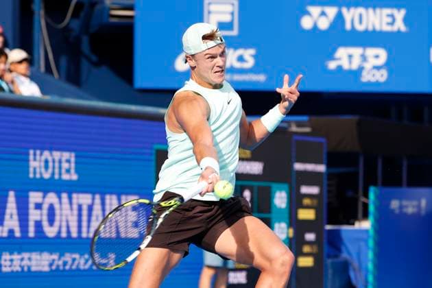 September 28, 2025, Tokyo, Japan: Denmark s Holger Rune in action against Jenson Brooksby of the USA during their quarterfinal match at the Japan Open Tennis Championships at Ariake Colosseum in Tokyo. The tournament runs from September 22 to 30. Brooksby won 6-3, 6-3. Tokyo Japan - ZUMAm191 20250928_aap_m191_037 Copyright: xRodrigoxReyesxMarinx