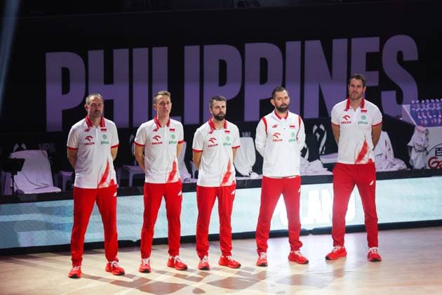2025.09.28 Pasay City Manila siatkowka mezczyn Mistrzostwa Swiata FIVB 2025 Nikola Grbic (po lewej) Czechy - Polska N z FIVB Men s World Championship, WM, Weltmeisterschaft 2025 Czechia - Poland third place match bronze medalist mecz o trzecie miejsce medale brazowwe Wilredo Leon Bartosz Kurek radosc zwyciestwo winner win kibice Nicola Grbic doping Kamil Semeniuk Marcin Komenda Jakub Kochanowski Norbert Huber Bartosz Kurek Wilfredo Leon Jakub Popiwczak Foto Szymon Gorski 2025.09.28 Pasay City Manila volleyball men FIVB Men s World Championship 2025 Czechy - Polska FIVB Men s World Championship 2025 Czechia - Poland third place match bronze medalist mecz o trzecie miejsce medale brazowwe Wilredo Leon Bartosz Kurek radosc zwyciestwo winner win kibice Nicola Grbic doping Kamil Semeniuk Marcin Komenda Jakub Kochanowski Norbert Huber Bartosz Kurek Wilfredo Leon Jakub Popiwczak Credit: Szymon Gorski NEWSPIX.PL --- newspix.pl 