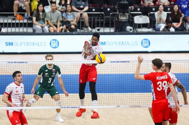 2025.09.28 Pasay City Manila siatkowka mezczyn Mistrzostwa Swiata FIVB 2025 Marcin Komenda, Jakub Popiwczak, Wilfredo Leon Antonin Klimes Czechy - Polska N z FIVB Men s World Championship, WM, Weltmeisterschaft 2025 Czechia - Poland third place match bronze medalist mecz o trzecie miejsce medale brazowwe Wilredo Leon Bartosz Kurek radosc zwyciestwo winner win kibice Nicola Grbic doping Kamil Semeniuk Marcin Komenda Jakub Kochanowski Norbert Huber Bartosz Kurek Wilfredo Leon Jakub Popiwczak Foto Szymon Gorski 2025.09.28 Pasay City Manila volleyball men FIVB Men s World Championship 2025 Czechy - Polska FIVB Men s World Championship 2025 Czechia - Poland third place match bronze medalist mecz o trzecie miejsce medale brazowwe Wilredo Leon Bartosz Kurek radosc zwyciestwo winner win kibice Nicola Grbic doping Kamil Semeniuk Marcin Komenda Jakub Kochanowski Norbert Huber Bartosz Kurek Wilfredo Leon Jakub Popiwczak Credit: Szymon Gorski NEWSPIX.PL --- newspix.pl 