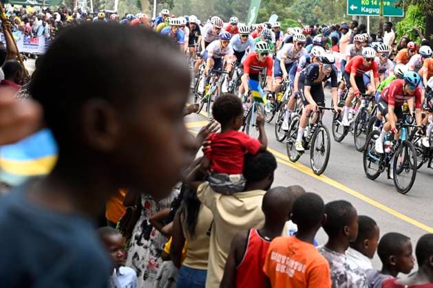 UCI 2025 Road World Championship, WM, Weltmeisterschaft Kigali 28 09 2025 KIGALI, RWANDA - SEPTEMBER 28 : Illustration picture during the Men Elite cycling road race of the UCI Road World Championships 2025 92nd edition an UCI World Championships cycling race of 267.5 km with start in Kigali and finish in Kigali on September 28, 2025 in Kigali, Rwanda, 28 09 2025 Kigali Rwanda  Copyright: xJanxDexMeuleneirx