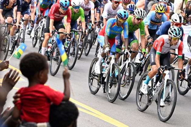 UCI 2025 Road World Championship, WM, Weltmeisterschaft Kigali 28 09 2025 KIGALI, RWANDA - SEPTEMBER 28 : Girmay Biniam (ERI) during the Men Elite cycling road race of the UCI Road World Championships 2025 92nd edition an UCI World Championships cycling race of 267.5 km with start in Kigali and finish in Kigali on September 28, 2025 in Kigali, Rwanda, 28 09 2025 Kigali Rwanda  Copyright: xJanxDexMeuleneirx