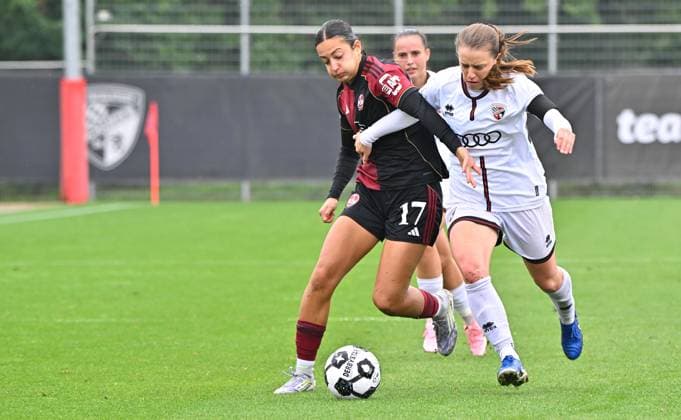 28 09 2025 Soccer season 2025 2026 1 DFB Cup 1 round FC Ingolstadt 04 FCI 1 FC Nuremberg FCN Club Clubwomen Sportfoto Zink MeZi xmexzix Selma Licina 17, 1 FC Nuremberg FCN Stefanie Reischmann 24, FC Ingolstadt 04 FCI, right