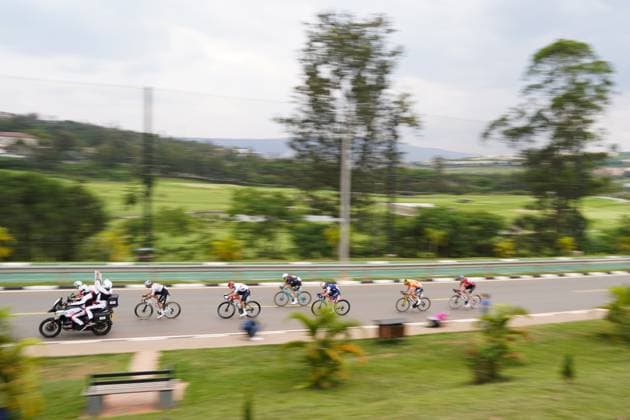 2025 UCI Road World Championships Picture by Zac Williams SWpix.com - 28 09 2025 - Cycling - 2025 UCI Road World Championships - Kigali Convention Centre, Kigali, Rwanda - Men Elite Road Race - Fabio Christen (Switzerland), Marius Mayrhofer (Germany), Julien Bernard (France) Copyright: x xSWpix.comx(t axPhotographyxHubxLtd)xZacxWilliams SWpix.comx SWP-3030-8591