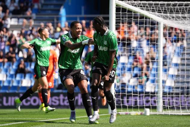 SassuoloÕs Ismael Kone celebrates after scoring the 2-0 goal for his team during the Serie A soccer match between Sassuolo and Udinese at the Mapei Stadium Cittˆ del Tricolore in Reggio Emilia, north Italy - Sunday, September 28, 2025 - - Soccer -  Copyright: xMassimoxPaolone LaPressex