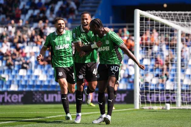 Sassuolo™s Ismael Kone celebrates after scoring the 2-0 goal for his team during the Serie A soccer match between Sassuolo and Udinese at the Mapei Stadium CittÃ del Tricolore in Reggio Emilia, north Italy - Sunday, September 28, 2025 - - Soccer -  Copyright: xMassimoxPaolone LaPressex