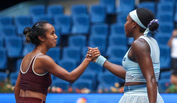 (250928) -- BEIJING, Sept. 28, 2025 -- Leylah Fernandez (L) of Canada and Coco Gauff of the United States shake hands after the women s singles third round match at 2025 China Open tennis tournament in Beijing, China, Sept. 28, 2025. (Photo by Xinhua) (SP)CHINA-BEIJING-TENNIS-CHINA OPEN-WOMEN S SINGLES-THIRD ROUND (CN) MaxZihan 