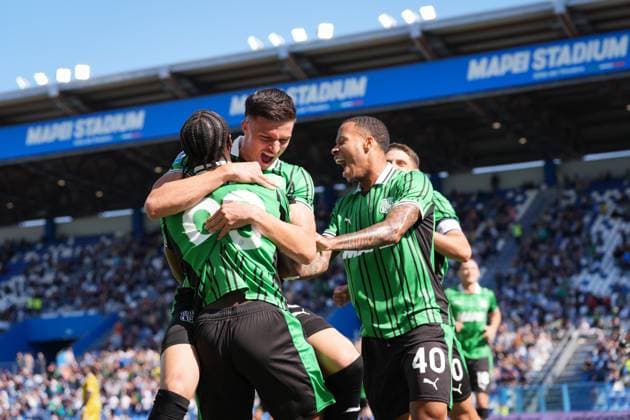 Sassuolo™s Ismael Kone celebrates after scoring the 2-0 goal for his team during the Serie A soccer match between Sassuolo and Udinese at the Mapei Stadium CittÃ del Tricolore in Reggio Emilia, north Italy - Sunday, September 28, 2025 - - Soccer -  Copyright: xMassimoxPaolone LaPressex