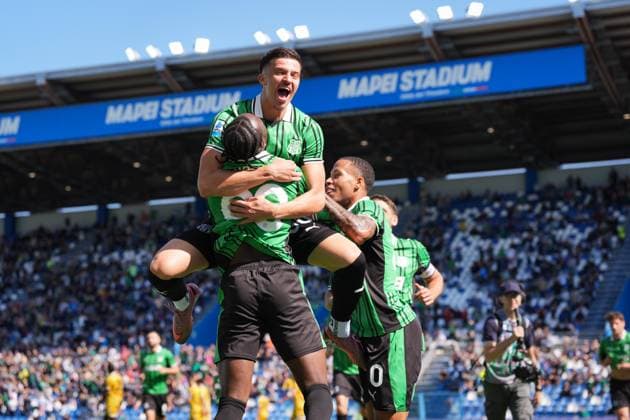 Sassuolo™s Ismael Kone celebrates after scoring the 2-0 goal for his team during the Serie A soccer match between Sassuolo and Udinese at the Mapei Stadium CittÃ del Tricolore in Reggio Emilia, north Italy - Sunday, September 28, 2025 - - Soccer -  Copyright: xMassimoxPaolone LaPressex