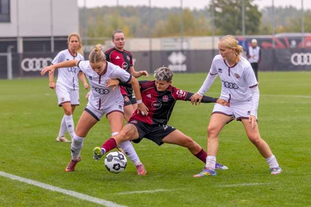 Ingolstadt, Germany 28 September 2025 DFB Pokal Women 2025 2026 FC Ingolstadt 04 vs 1 FC Nürnberg In the picture from left in duel Lea Wolski FCI , Aneta Polaskova FCN and Teresa Fritzberger FCI DFB regulations prohibit any use of photographs as image sequences and or quasi video MTV Stadion Bayern Copyright: xFotostandx xSchäferx