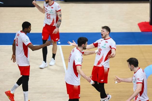 2025.09.28 Pasay City Manila siatkowka mezczyn Mistrzostwa Swiata FIVB 2025 Czechy - Polska N z FIVB Men s World Championship, WM, Weltmeisterschaft 2025 Czechia - Poland third place match bronze medalist mecz o trzecie miejsce medale brazowwe Wilredo Leon Bartosz Kurek radosc zwyciestwo winner win kibice Nicola Grbic doping Kamil Semeniuk Marcin Komenda Jakub Kochanowski Norbert Huber Bartosz Kurek Wilfredo Leon Jakub Popiwczak Foto Szymon Gorski 2025.09.28 Pasay City Manila volleyball men FIVB Men s World Championship 2025 Czechy - Polska FIVB Men s World Championship 2025 Czechia - Poland third place match bronze medalist mecz o trzecie miejsce medale brazowwe Wilredo Leon Bartosz Kurek radosc zwyciestwo winner win kibice Nicola Grbic doping Kamil Semeniuk Marcin Komenda Jakub Kochanowski Norbert Huber Bartosz Kurek Wilfredo Leon Jakub Popiwczak Credit: Szymon Gorski NEWSPIX.PL --- newspix.pl 