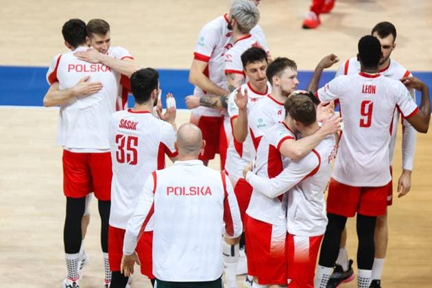 2025.09.28 Pasay City Manila siatkowka mezczyn Mistrzostwa Swiata FIVB 2025 Czechy - Polska N z FIVB Men s World Championship, WM, Weltmeisterschaft 2025 Czechia - Poland third place match bronze medalist mecz o trzecie miejsce medale brazowwe Wilredo Leon Bartosz Kurek radosc zwyciestwo winner win kibice Nicola Grbic doping Kamil Semeniuk Marcin Komenda Jakub Kochanowski Norbert Huber Bartosz Kurek Wilfredo Leon Jakub Popiwczak Foto Szymon Gorski 2025.09.28 Pasay City Manila volleyball men FIVB Men s World Championship 2025 Czechy - Polska FIVB Men s World Championship 2025 Czechia - Poland third place match bronze medalist mecz o trzecie miejsce medale brazowwe Wilredo Leon Bartosz Kurek radosc zwyciestwo winner win kibice Nicola Grbic doping Kamil Semeniuk Marcin Komenda Jakub Kochanowski Norbert Huber Bartosz Kurek Wilfredo Leon Jakub Popiwczak Credit: Szymon Gorski NEWSPIX.PL --- newspix.pl 