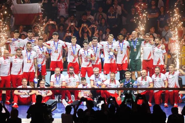 2025.09.28 Pasay City Manila siatkowka mezczyn Mistrzostwa Swiata FIVB 2025 Czechy - Polska N z FIVB Men s World Championship, WM, Weltmeisterschaft 2025 Czechia - Poland third place match bronze medalist mecz o trzecie miejsce medale brazowwe Wilredo Leon Bartosz Kurek radosc zwyciestwo winner win kibice Nicola Grbic doping Kamil Semeniuk Marcin Komenda Jakub Kochanowski Norbert Huber Bartosz Kurek Wilfredo Leon Jakub Popiwczak Foto Szymon Gorski PressFocus 2025.09.28 Pasay City Manila volleyball men FIVB Men s World Championship 2025 Czechy - Polska FIVB Men s World Championship 2025 Czechia - Poland third place match bronze medalist mecz o trzecie miejsce medale brazowwe Wilredo Leon Bartosz Kurek radosc zwyciestwo winner win kibice Nicola Grbic doping Kamil Semeniuk Marcin Komenda Jakub Kochanowski Norbert Huber Bartosz Kurek Wilfredo Leon Jakub Popiwczak Credit: Szymon Gorski PressFocus NEWSPIX.PL --- newspix.pl 