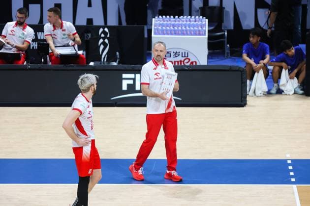 2025.09.28 Pasay City Manila siatkowka mezczyn Mistrzostwa Swiata FIVB 2025 Czechy - Polska Nikola Grbic N z FIVB Men s World Championship, WM, Weltmeisterschaft 2025 Czechia - Poland third place match bronze medalist mecz o trzecie miejsce medale brazowwe Wilredo Leon Bartosz Kurek radosc zwyciestwo winner win kibice Nicola Grbic doping Kamil Semeniuk Marcin Komenda Jakub Kochanowski Norbert Huber Bartosz Kurek Wilfredo Leon Jakub Popiwczak Foto Szymon Gorski PressFocus 2025.09.28 Pasay City Manila volleyball men FIVB Men s World Championship 2025 Czechy - Polska FIVB Men s World Championship 2025 Czechia - Poland third place match bronze medalist mecz o trzecie miejsce medale brazowwe Wilredo Leon Bartosz Kurek radosc zwyciestwo winner win kibice Nicola Grbic doping Kamil Semeniuk Marcin Komenda Jakub Kochanowski Norbert Huber Bartosz Kurek Wilfredo Leon Jakub Popiwczak Credit: Szymon Gorski PressFocus NEWSPIX.PL --- newspix.pl 