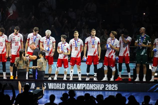 2025.09.28 Pasay City Manila siatkowka mezczyn Mistrzostwa Swiata FIVB 2025 Czechy - Polska N z FIVB Men s World Championship, WM, Weltmeisterschaft 2025 Czechia - Poland third place match bronze medalist mecz o trzecie miejsce medale brazowwe Wilredo Leon Bartosz Kurek radosc zwyciestwo winner win kibice Nicola Grbic doping Kamil Semeniuk Marcin Komenda Jakub Kochanowski Norbert Huber Bartosz Kurek Wilfredo Leon Jakub Popiwczak Foto Szymon Gorski PressFocus 2025.09.28 Pasay City Manila volleyball men FIVB Men s World Championship 2025 Czechy - Polska FIVB Men s World Championship 2025 Czechia - Poland third place match bronze medalist mecz o trzecie miejsce medale brazowwe Wilredo Leon Bartosz Kurek radosc zwyciestwo winner win kibice Nicola Grbic doping Kamil Semeniuk Marcin Komenda Jakub Kochanowski Norbert Huber Bartosz Kurek Wilfredo Leon Jakub Popiwczak Credit: Szymon Gorski PressFocus NEWSPIX.PL --- newspix.pl 