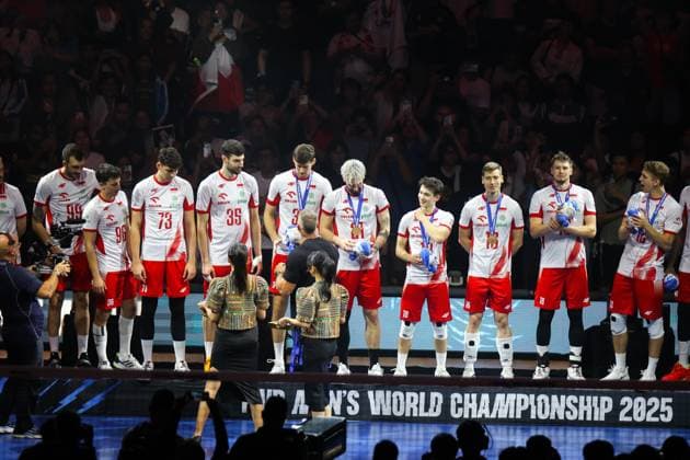 2025.09.28 Pasay City Manila siatkowka mezczyn Mistrzostwa Swiata FIVB 2025 Czechy - Polska N z FIVB Men s World Championship, WM, Weltmeisterschaft 2025 Czechia - Poland third place match bronze medalist mecz o trzecie miejsce medale brazowwe Wilredo Leon Bartosz Kurek radosc zwyciestwo winner win kibice Nicola Grbic doping Kamil Semeniuk Marcin Komenda Jakub Kochanowski Norbert Huber Bartosz Kurek Wilfredo Leon Jakub Popiwczak Foto Szymon Gorski PressFocus 2025.09.28 Pasay City Manila volleyball men FIVB Men s World Championship 2025 Czechy - Polska FIVB Men s World Championship 2025 Czechia - Poland third place match bronze medalist mecz o trzecie miejsce medale brazowwe Wilredo Leon Bartosz Kurek radosc zwyciestwo winner win kibice Nicola Grbic doping Kamil Semeniuk Marcin Komenda Jakub Kochanowski Norbert Huber Bartosz Kurek Wilfredo Leon Jakub Popiwczak Credit: Szymon Gorski PressFocus NEWSPIX.PL --- newspix.pl 