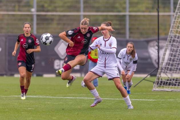 Ingolstadt, Germany 28 September 2025 DFB Pokal Women 2025 2026 FC Ingolstadt 04 vs 1 FC Nürnberg In the picture from left in duel Lara Meroni FCN and Emma Kusch FCI DFB regulations prohibit any use of photographs as image sequences and or quasi video MTV Stadion Bayern Copyright: xFotostandx xSchäferx