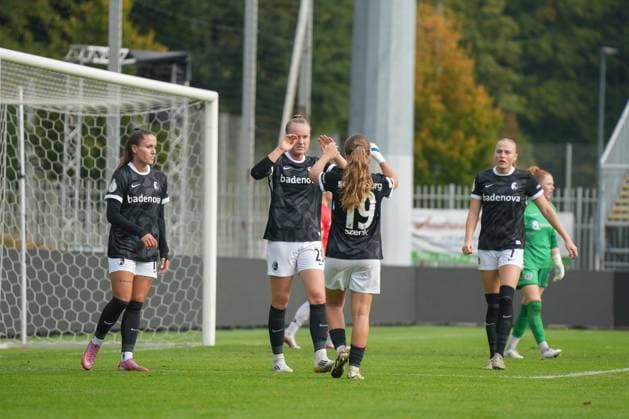 Luca Birkholz SC Freiburg, 23 and Nia Szenk SC Freiburg, 19 Goal celebration, Emotions, Goal shot, Goal, Goal, Goal, Germany, Football, DFB Pokal, 1 Matchday, 2025 2026, Hannover 96 vs SC Freiburg, 28 09 2025, Eilenriedestadion, Hannover, Germany Hannover Eilenriedestadion Niedersachsen Germany Copyright: xMirjamxGeigerx