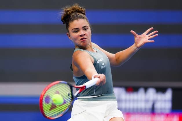BEIJING, CHINA - SEPTEMBER 28: Jasmine Paolini of Italy competes in the Women s Singles Round of 32 match against Sofia Kenin of the United States on day 7 of the 2025 China Open at National Tennis Center on September 28, 2025 in Beijing, China.  Copyright: xVCGx 111593733986