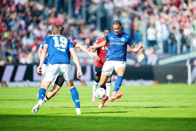 28 09 2025 Soccer, 2025 2026, 2 Bundesliga, 7 Matchday, Hannover 96 DSC Arminia Bielefeld R Joel Felix Bielefeld DFL REGULATIONS PROHIBIT ANY USE OF PHOTOGRAPHS AS IMAGE SEQUENCES AND OR QUASI VIDEO