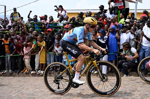UCI 2025 Road World Championship, WM, Weltmeisterschaft Kigali 28 09 2025 KIGALI, RWANDA - SEPTEMBER 28 : Evenepoel Remco (BEL) during the Men Elite cycling road race of the UCI Road World Championships 2025 92nd edition an UCI World Championships cycling race of 267.5 km with start in Kigali and finish in Kigali on September 28, 2025 in Kigali, Rwanda, 28 09 2025 Kigali Rwanda  Copyright: xJanxDexMeuleneirx