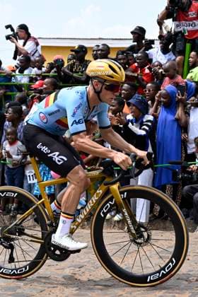 UCI 2025 Road World Championship, WM, Weltmeisterschaft Kigali 28 09 2025 KIGALI, RWANDA - SEPTEMBER 28 : Evenepoel Remco (BEL) during the Men Elite cycling road race of the UCI Road World Championships 2025 92nd edition an UCI World Championships cycling race of 267.5 km with start in Kigali and finish in Kigali on September 28, 2025 in Kigali, Rwanda, 28 09 2025 Kigali Rwanda  Copyright: xJanxDexMeuleneirx