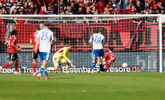 Michaël Cuisance Hertha BSC, 10 m Goal scored, scores the goal to 2 0, celebrate the goal 28 09 2025, Football, 2 Bundesliga, 1 FC Nuernberg Hertha BSC, DEU, Nuremberg, Max Morlock Stadion, DFL REGULATIONS PROHIBIT ANY USE OF PHOTOGRAPHS AS IMAGE SEQUENCES AND OR QUASI VIDEO Copyright: HMBxMedia xHeikoxBecker