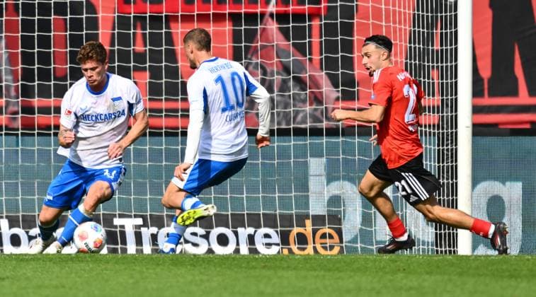 28 09 2025 Soccer Season 2025 2026 2 Soccer Bundesliga 07 Matchday 1 FC Nuremberg FCN Club Hertha BSC Berlin HBSC Sportfoto Zink xwoxzix DFL regulations prohibit any use of photographs as image sequences and or quasi video only for editorial use Michael Cuisance 10, Hertha BSC Berlin scores goal goal shot to 0 1 against Berkay Yilmaz 21, 1 FC Nuremberg FCN