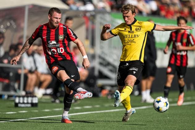 250928 Brommapojkarnas Rasmus Örqvist and Mjällbys Alexander Johansson during the football match in Allsvenskan between Brommapojkarna and Mjällby on September 28, 2025 in Stockholm  Copyright: EMMAxWALLSKOG BB250928EW021