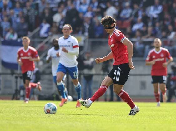 28 09 2025 Soccer Season 2025 2026 2 Soccer Bundesliga 07 Matchday 1 FC Nürnberg FCN Club Hertha BSC Berlin HBSC Sportfoto Zink DaMa xdaxmax DFL regulations prohibit any use of photographs as image sequences and or quasi video only for editorial use Fabio Gruber 4, 1 FC Nürnberg FCN