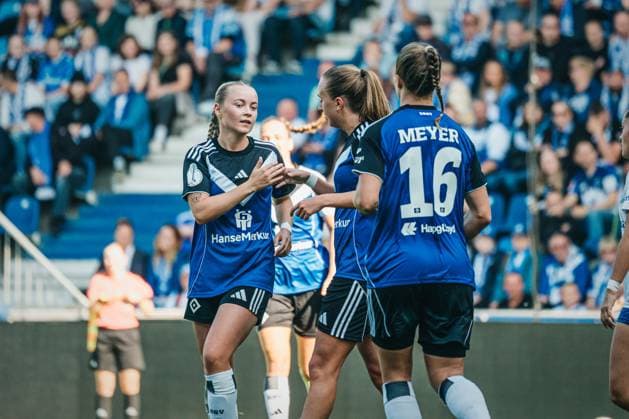 DFB Pokal Frauen 1 FC Magdeburg vs Hamburger SV, 28 09 25 JUBEL Victoria Schulz Hamburger SV, 19 zum 1 0 DFB Pokal Frauen 2025 2026, 1 Runde 1 FC Madgeburg vs Hamburger SV am 28 09 2025 in der Avnet Arena, Magdeburg DFB DFL REGULATIONS PROHIBIT ANY USE OF PHOTOGRAPHS AS IMAGE SEQUENCES AND OR QUASI VIDEO Copyright: xBEAUTIFULxSPORTS Tonhäuserx