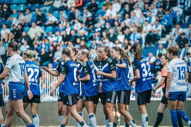 DFB Pokal Frauen 1 FC Magdeburg vs Hamburger SV, 28 09 25 JUBEL Victoria Schulz Hamburger SV, 19 zum 1 0 DFB Pokal Frauen 2025 2026, 1 Runde 1 FC Madgeburg vs Hamburger SV am 28 09 2025 in der Avnet Arena, Magdeburg DFB DFL REGULATIONS PROHIBIT ANY USE OF PHOTOGRAPHS AS IMAGE SEQUENCES AND OR QUASI VIDEO Copyright: xBEAUTIFULxSPORTS Tonhäuserx