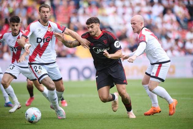 Spanish La Liga EA Sports soccer match Rayo Vallecano vs Sevilla at Vallecas Stadium in Madrid, Spain. 28 September 2025 900 Cordon Press  900 CordonxPress LOF - Rayo Vallecano vs Sevilla