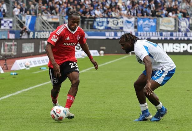 28 09 2025 Soccer Season 2025 2026 2 Soccer Bundesliga 07 Matchday 1 FC Nürnberg FCN Club Hertha BSC Berlin HBSC Sportfoto Zink DaMa xdaxmax DFL regulations prohibit any use of photographs as image sequences and or quasi video only for editorial use Mohamed Ali Zoma 23, 1 FC Nürnberg FCN Deyovaisio Evan Zeefuik 42, Hertha BSC Berlin