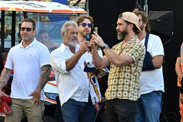 Mel Gibson, director, actor during the match of 5th day of the Serie A Championship between A.S.Roma and Hellas Verona at the Olimpico Stadium on Sep 28, 2025 in Rome, Italy. during AS Roma vs Hellas Verona FC, Italian soccer Serie A match in Rome, Italy, September 28 2025  Copyright: xRobertoxRamaccia IPAxSportx xipa-agency.netx xx IPA_65868793 IPA_Agency_IPA65868793