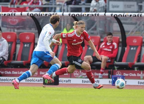 28 09 2025 Soccer Season 2025 2026 2 Soccer Bundesliga 07 Matchday 1 FC Nürnberg FCN Club Hertha BSC Berlin HBSC Sportfoto Zink DaMa xdaxmax DFL regulations prohibit any use of photographs as image sequences and or quasi video only for editorial use Leon Jensen 5, Hertha BSC Berlin Artem Stepanov 11, 1 FC Nürnberg FCN