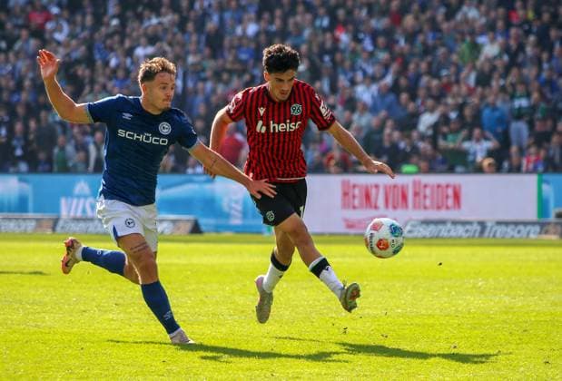 Germany Soccer 2 Bundesliga 2025 26, 7 Matchday Hannover 96 vs Arminia Bielefeld Heinz von Heiden Arena Stadion Hannover Husseyn Chakroun Hannover 96, 14 Hannover Copyright: xAymanxAlahmedx