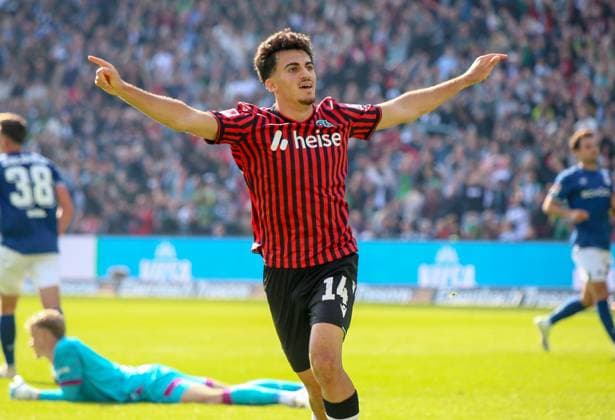 Germany Soccer 2 Bundesliga 2025 26, 7 Matchday Hannover 96 vs Arminia Bielefeld Heinz von Heiden Arena Stadion Hannover Goal celebration Husseyn Chakroun Hannover 96, 14 Hannover Copyright: xAymanxAlahmedx