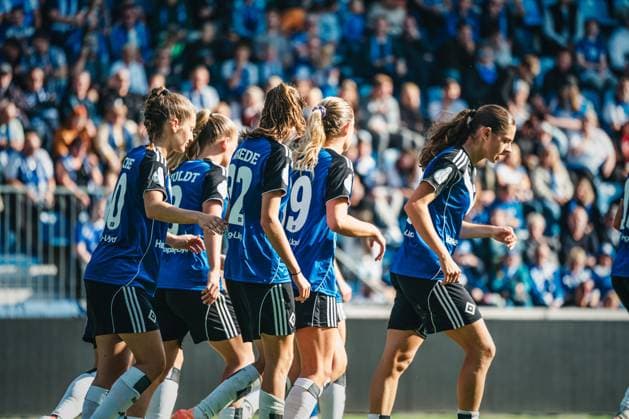 DFB Pokal Frauen 1 FC Magdeburg vs Hamburger SV, 28 09 25 JUBEL Christin Meyer Hamburger SV, 16 2 0 DFB Pokal Frauen 2025 2026, 1 Runde 1 FC Madgeburg vs Hamburger SV am 28 09 2025 in der Avnet Arena, Magdeburg DFB DFL REGULATIONS PROHIBIT ANY USE OF PHOTOGRAPHS AS IMAGE SEQUENCES AND OR QUASI VIDEO Copyright: xBEAUTIFULxSPORTS Tonhäuserx