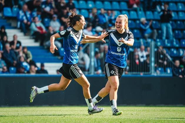 DFB Pokal Frauen 1 FC Magdeburg vs Hamburger SV, 28 09 25 JUBEL Almudena Sierra Hamburger SV, 24 zum 3 0 DFB Pokal Frauen 2025 2026, 1 Runde 1 FC Madgeburg vs Hamburger SV am 28 09 2025 in der Avnet Arena, Magdeburg DFB DFL REGULATIONS PROHIBIT ANY USE OF PHOTOGRAPHS AS IMAGE SEQUENCES AND OR QUASI VIDEO Copyright: xBEAUTIFULxSPORTS Tonhäuserx