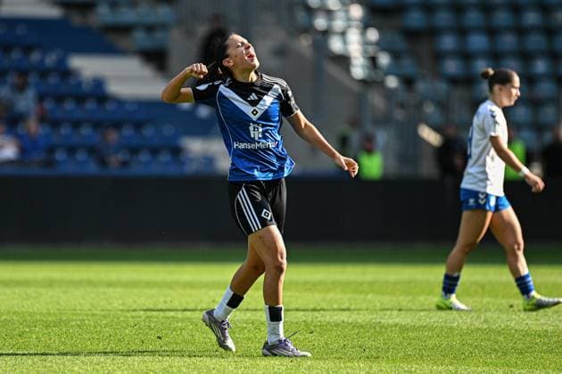 Soccer I Women I Season 2025 2026 I DFB Cup I 1 FC Magdeburg Hamburger SV I 28 09 2025 Goal celebration Almudena Sierra 24, Hamburger SV after her goal for 3 0 from the visitors perspective Magdeburg Avnet Arena Heinz Krügel Platz 1 Sachsen Anhalt Germany Copyright: xLobeca InesxHähnelx