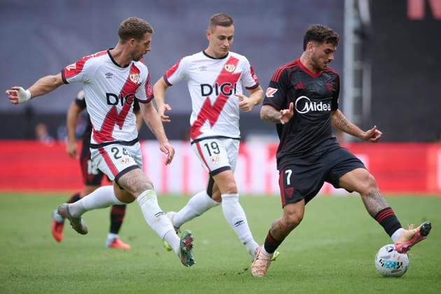Spanish La Liga EA Sports soccer match Rayo Vallecano vs Sevilla at Vallecas Stadium in Madrid, Spain. 28 September 2025 900 Cordon Press  900 CordonxPress LOF - Rayo Vallecano vs Sevilla