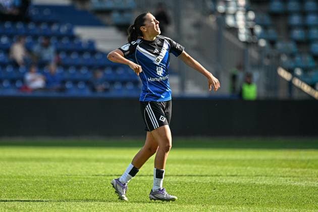 Soccer I Women I Season 2025 2026 I DFB Cup I 1 FC Magdeburg Hamburger SV I 28 09 2025 Goal celebration Almudena Sierra 24, Hamburger SV Crop, close-up, portrait, portrait, single photo, single image, body Magdeburg Avnet Arena Heinz Krügel Platz 1 Saxony Anhalt Germany Copyright: xLobeca InesxHähnelx