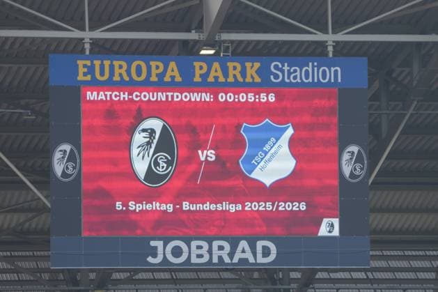1 Bundesliga SC Freiburg vs TSG 1899 Hoffenheim, 28 09 2025 Scoreboard before the match 1 Bundesliga SC Freiburg vs TSG 1899 Hoffenheim, Europa Park Stadion, 28 09 2025 DFB DFL REGULATIONS PROHIBIT ANY USE OF PHOTOGRAPHS AS IMAGE SEQUENCES AND OR QUASI VIDEO Copyright: xBEAUTIFULxSPORTS Boscox