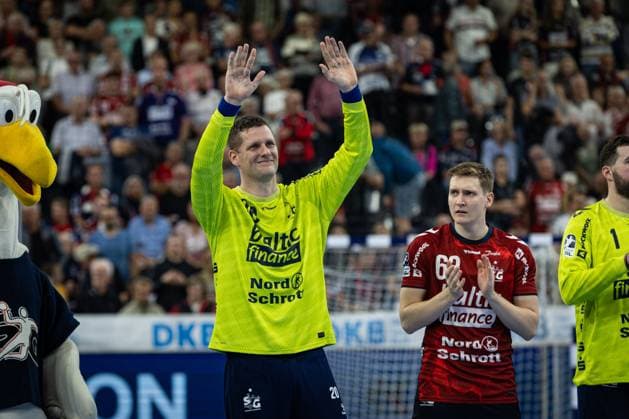 DAIKIN HBL SG Flensburg Handewitt vs FRISCH AUF Göppingen 28 09 25 Celebration after victory Kevin Møller Nr 20, SG Flensburg Handewitt DAIKIN HBL SG Flensburg Handewitt vs FRISCH AUF Göppingen, GP JOULE Arena on 28 09 25 Copyright: xBEAUTIFULxSPORTS MarioxM.xKobergx