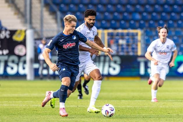 Soccer, Season 2025 2026, 3 Liga, Dietmar Hopp Stadion Sinsheim, Matchday 8, TSG Hoffenheim II SSV Ulm 1846 Soccer, 28 09 2025 28 09 2025, Soccer, Season 2025 2026, 3 Liga, Dietmar Hopp Stadion Sinsheim, Matchday 8, TSG Hoffenheim II SSV Ulm 1846 Football, f l 39 Florian Bähr TSG Hoffenheim II , 49 Andre Becker SSV Ulm 1846 Football Photo Lucca Fundel Sinsheim Dietmar Hopp Stadion Baden Württemberg Germany