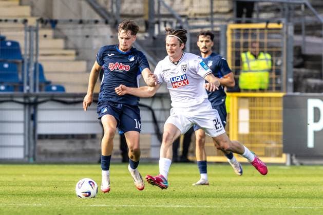 Soccer, Season 2025 2026, 3 Liga, Dietmar Hopp Stadion Sinsheim, Matchday 8, TSG Hoffenheim II SSV Ulm 1846 Soccer, 28 09 2025 28 09 2025, Soccer, Season 2025 2026, 3 Liga, Dietmar Hopp Stadion Sinsheim, Matchday 8, TSG Hoffenheim II SSV Ulm 1846 Football, f l 16 Yannis Hör TSG Hoffenheim II , 25 Elias Löder SSV Ulm 1846 Football Photo Lucca Fundel Sinsheim Dietmar Hopp Stadion Baden Württemberg Germany