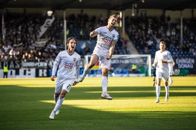 Soccer, Season 2025 2026, 3 Liga, Dietmar Hopp Stadion Sinsheim, 8 Matchday, TSG Hoffenheim II SSV Ulm 1846 Soccer, 28 09 2025 28 09 2025, Soccer, Season 2025 2026, 3 Liga, Dietmar Hopp Stadion Sinsheim, 8 Matchday, TSG Hoffenheim II SSV Ulm 1846 Fußball, Goal celebration joy after goal Goal shot to 1 1 by 11 Dennis Chessa SSV Ulm 1846 Fußball Foto Lucca Fundel Sinsheim Dietmar Hopp Stadion Baden Württemberg Germany