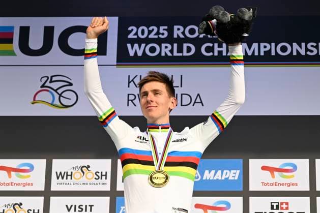 UCI 2025 Road World Championship, WM, Weltmeisterschaft Kigali 28 09 2025 KIGALI, RWANDA - SEPTEMBER 28 : Pogacar Tadej (SLO) during the podium ceremont of the Men Elite cycling road race of the UCI Road World Championships 2025 92nd edition an UCI World Championships cycling race of 267.5 km with start in Kigali and finish in Kigali on September 28, 2025 in Kigali, Rwanda, 28 09 2025 Kigali Rwanda  Copyright: xJanxDexMeuleneirx